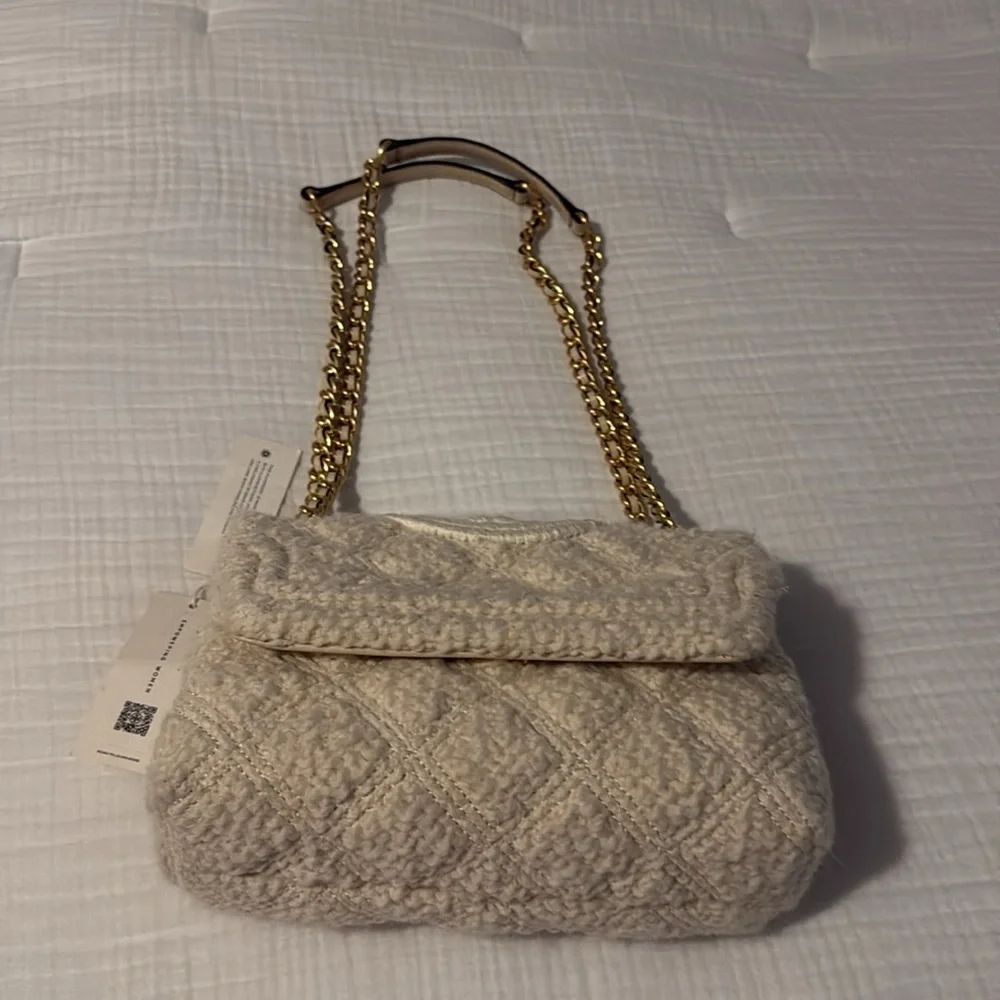Tory Burch Cream Shoulder Bag with Gold Chain - Picture 6 of 7